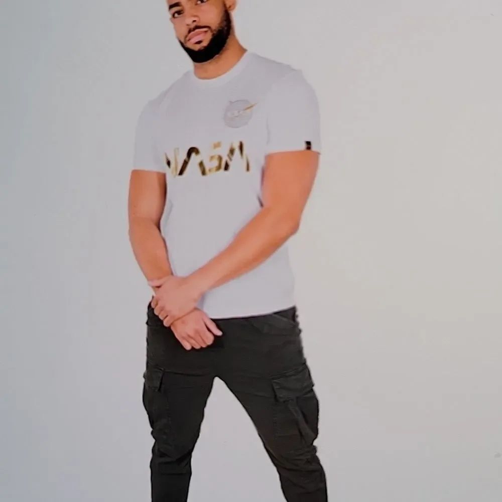 BRAND NEW AKADEMIKS RARE DIAMOND GRAPHIC SHORT MEN'S TEE-SHIRT